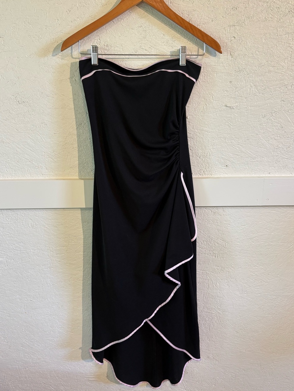 Y2K Vintage Alyn Paige Strapless Black Dress with Pink Trim